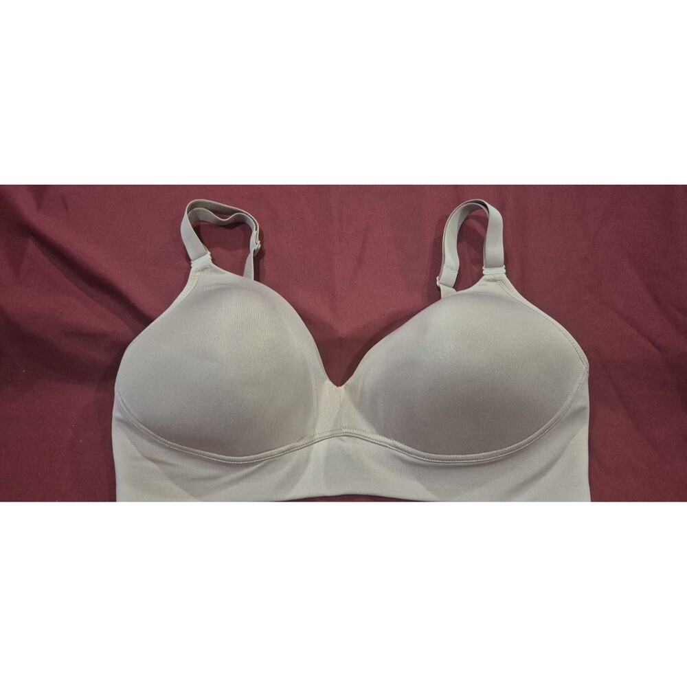 NWOT Warners 38D RM 1011 All You Need  Wireless T Shirt Bra Nude Tan Never Worn